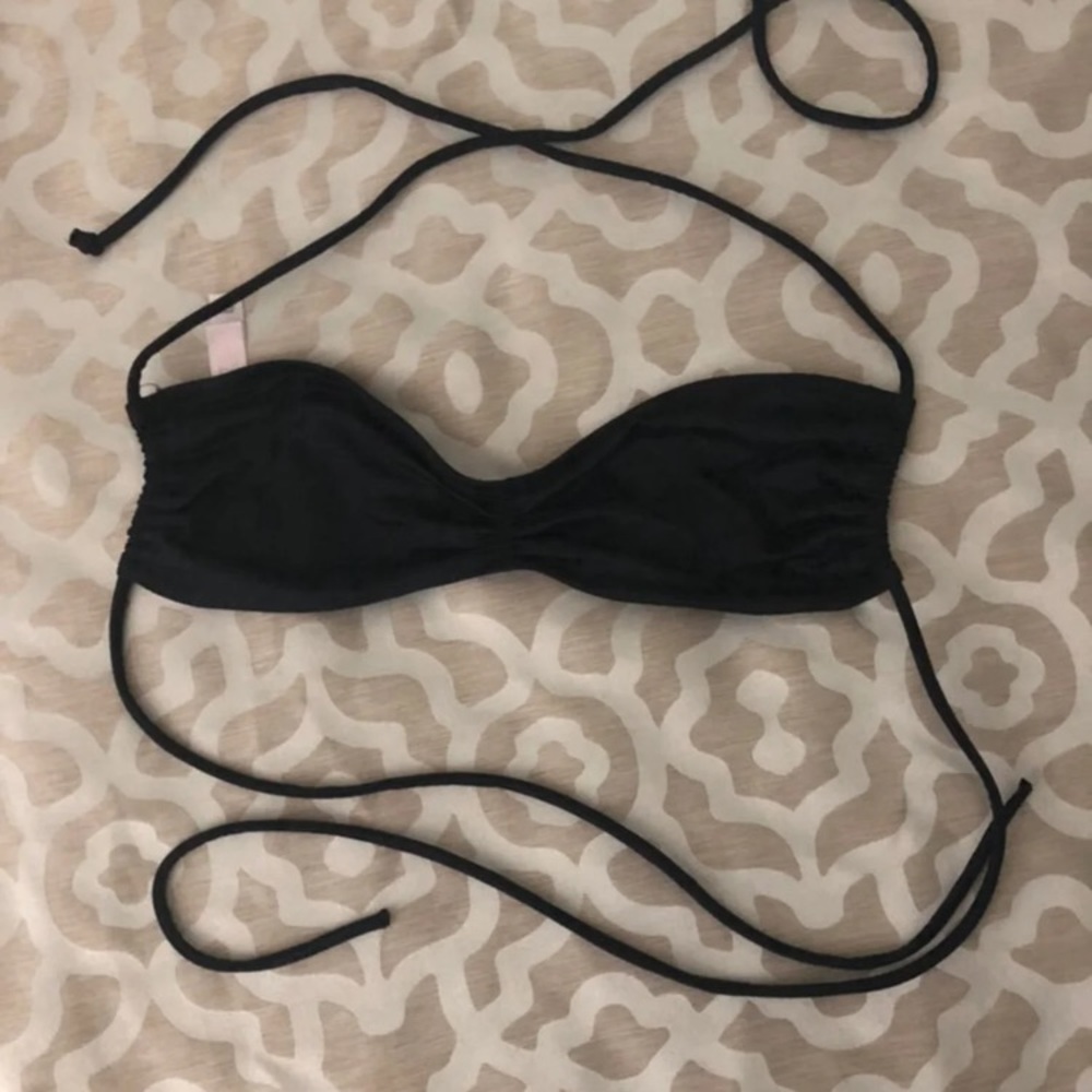 Black bikini top